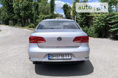 Седан Volkswagen Passat 2013 в Одесі