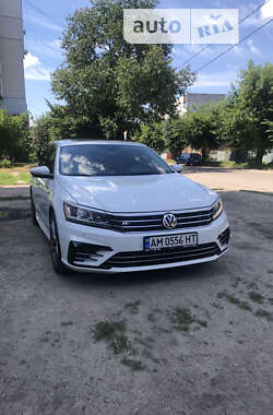 Седан Volkswagen Passat 2018 в Бердичеве