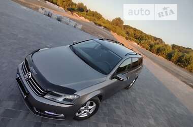 Універсал Volkswagen Passat 2011 в Хмельницькому