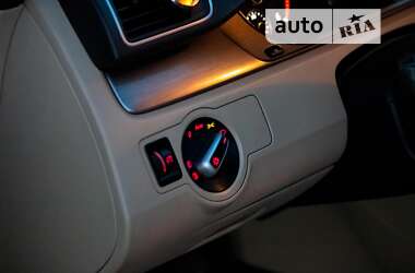 Универсал Volkswagen Passat 2012 в Ивано-Франковске