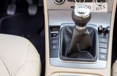 Универсал Volkswagen Passat 2012 в 