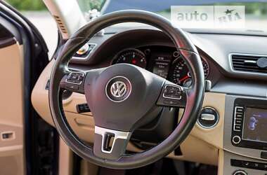 Универсал Volkswagen Passat 2012 в Ивано-Франковске