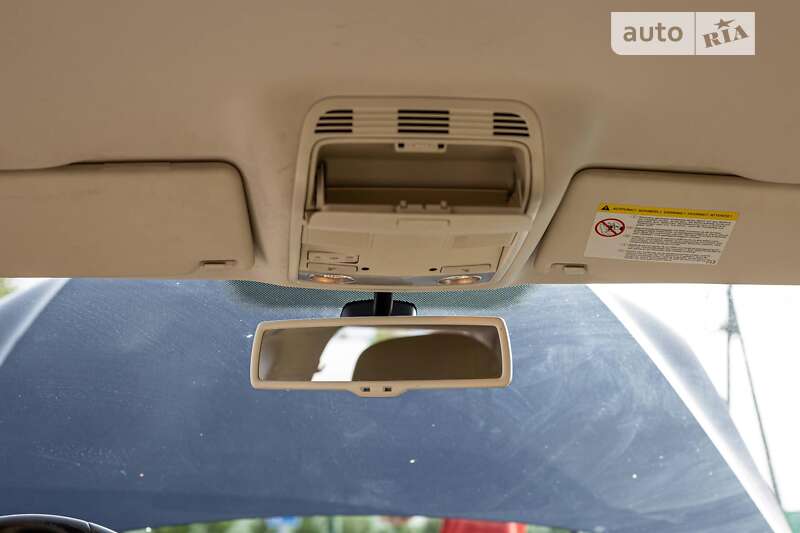 Універсал Volkswagen Passat 2012 в Івано-Франківську