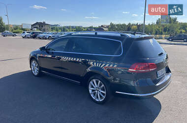 Універсал Volkswagen Passat 2013 в Луцьку