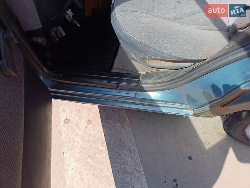 Седан Volkswagen Passat 1988 в Полтаве