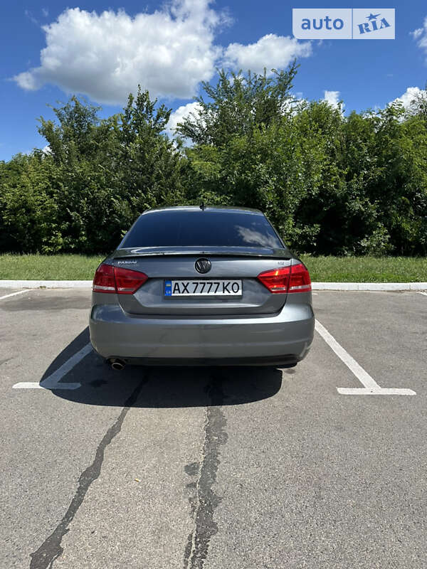 Седан Volkswagen Passat 2013 в Харкові