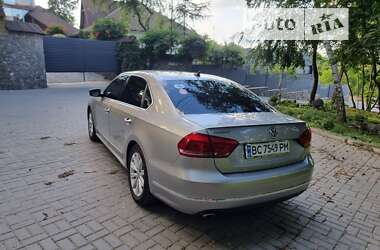 Седан Volkswagen Passat 2013 в Полтаві