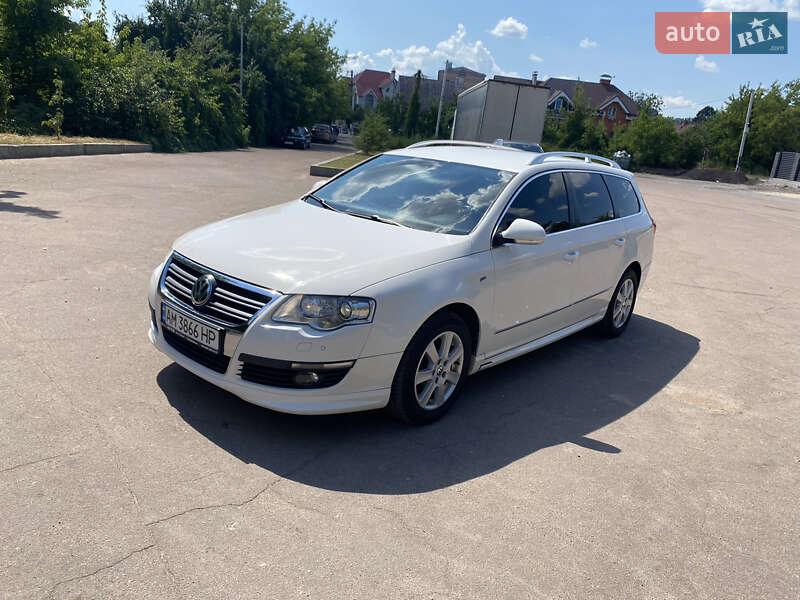 Универсал Volkswagen Passat 2010 в Житомире