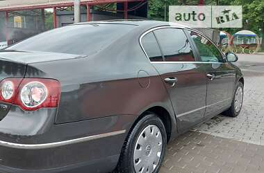 Седан Volkswagen Passat 2007 в Рівному