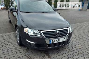 Седан Volkswagen Passat 2007 в Рівному