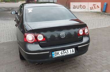 Седан Volkswagen Passat 2007 в Рівному