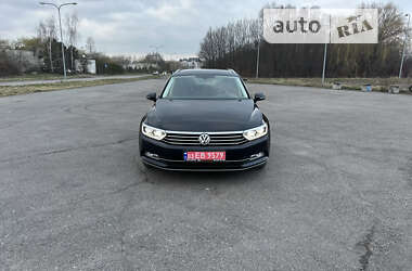 Універсал Volkswagen Passat 2018 в Львові