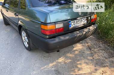 Седан Volkswagen Passat 1991 в Чернігові