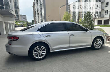 Седан Volkswagen Passat 2020 в Днепре