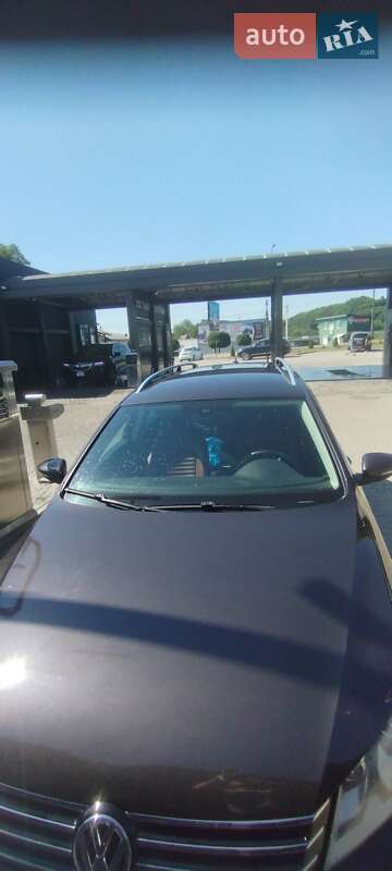 Універсал Volkswagen Passat 2011 в Кам'янець-Подільському