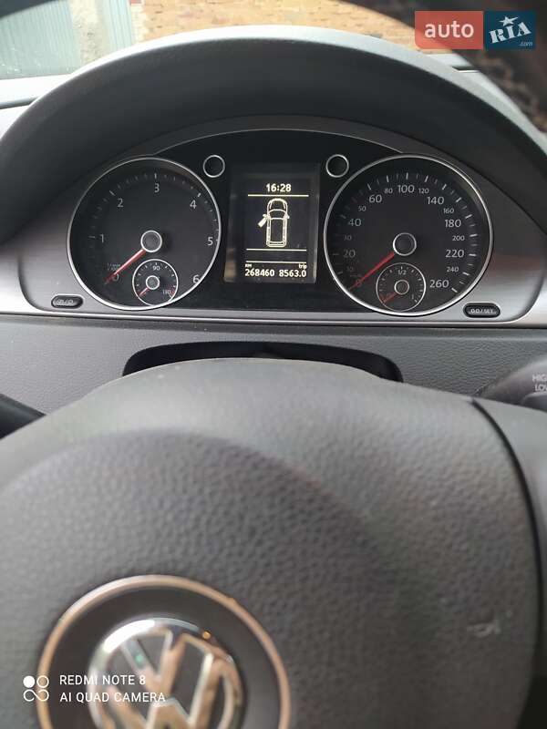 Универсал Volkswagen Passat 2013 в Бродах