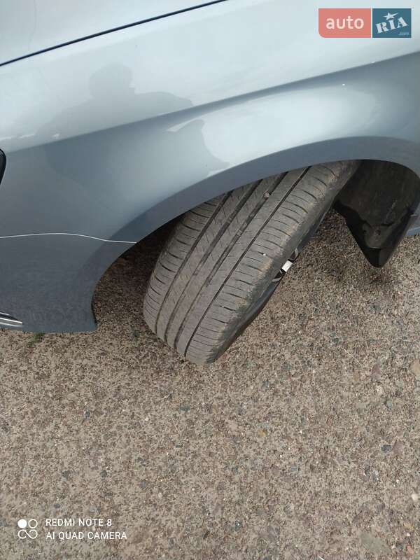 Универсал Volkswagen Passat 2013 в Бродах