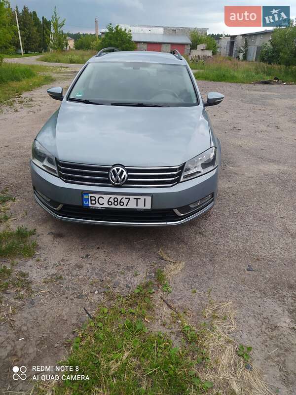 Универсал Volkswagen Passat 2013 в Бродах