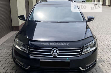 Універсал Volkswagen Passat 2011 в Хмельницькому