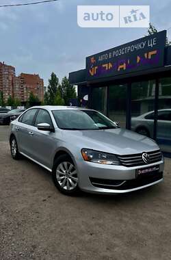 Седан Volkswagen Passat 2014 в Киеве