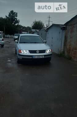 Седан Volkswagen Passat 1997 в Львове