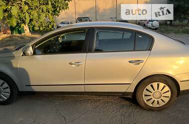 Седан Volkswagen Passat 2005 в Херсоні