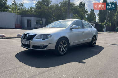 Седан Volkswagen Passat 2008 в Одессе