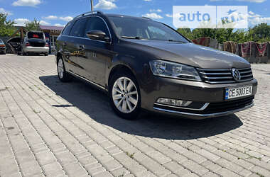 Универсал Volkswagen Passat 2012 в Хотине