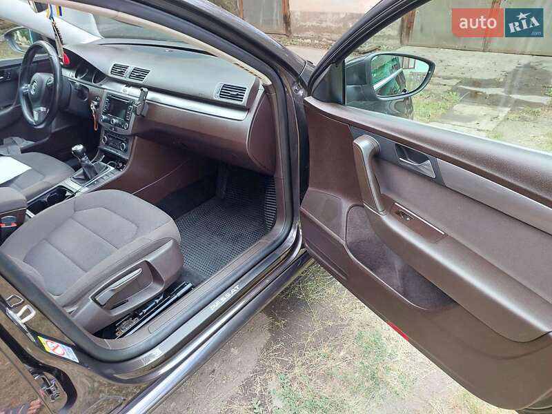 Универсал Volkswagen Passat 2011 в Подольске