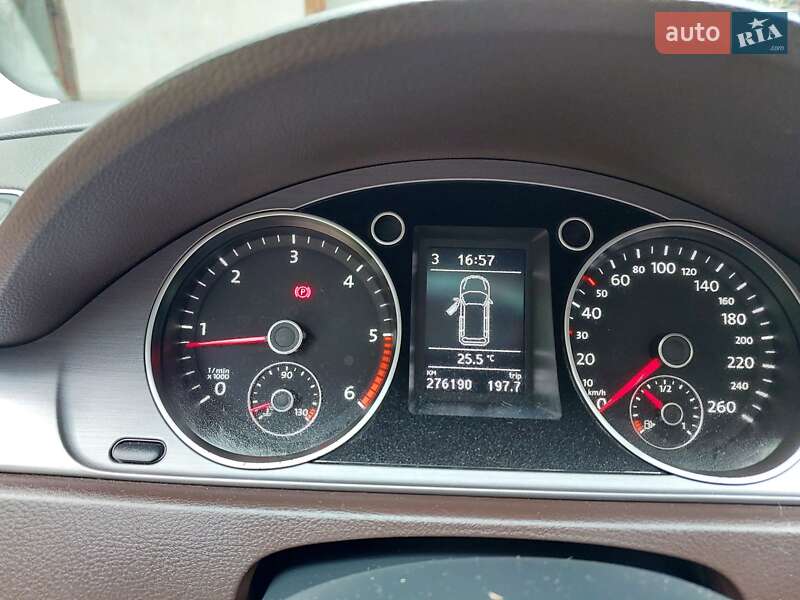 Универсал Volkswagen Passat 2011 в Подольске