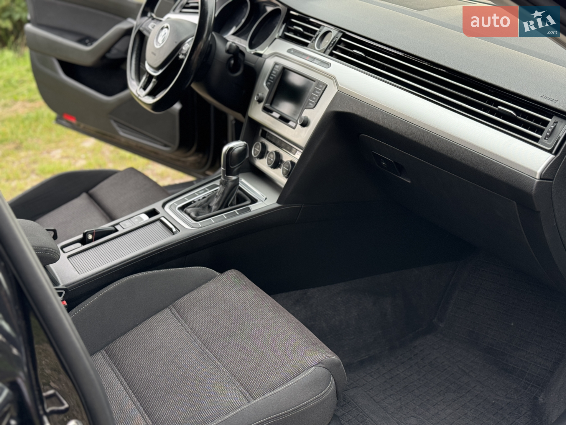2015 Volkswagen Passat - мініатюра 17