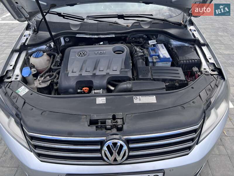 Универсал Volkswagen Passat 2012 в Луцке