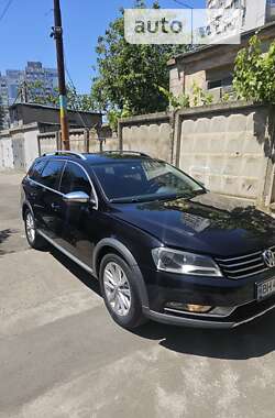 Универсал Volkswagen Passat 2014 в Одессе