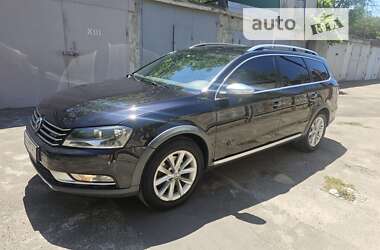 Универсал Volkswagen Passat 2014 в Одессе