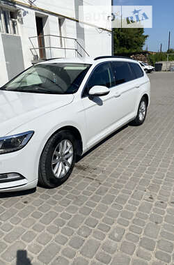 Универсал Volkswagen Passat 2015 в Чорткове