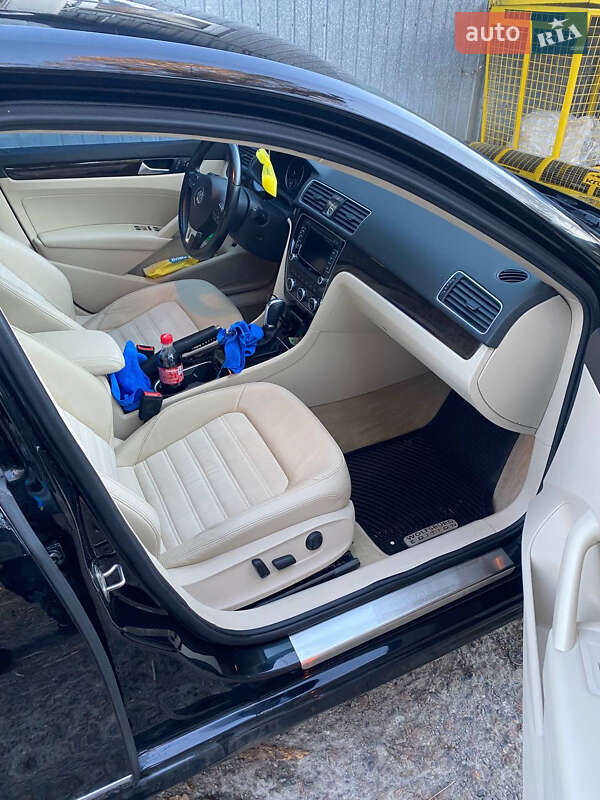 Седан Volkswagen Passat 2015 в Мироновке фото 12 Седан Volkswagen Passat 2015 в Мироновке