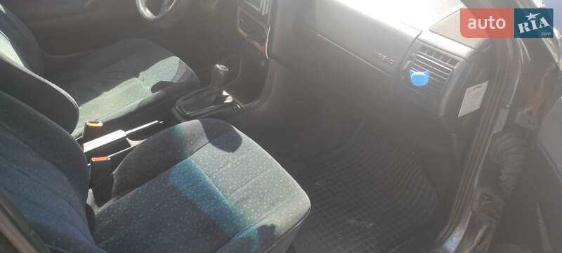 Универсал Volkswagen Passat 1995 в Чернигове