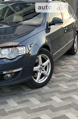 Универсал Volkswagen Passat 2007 в Киеве