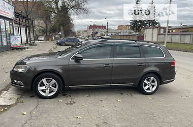 Універсал Volkswagen Passat 2012 в Кам'янець-Подільському