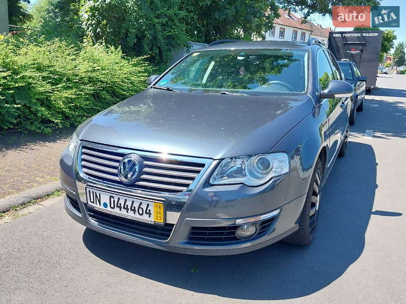 Универсал Volkswagen Passat 2009 в Киеве