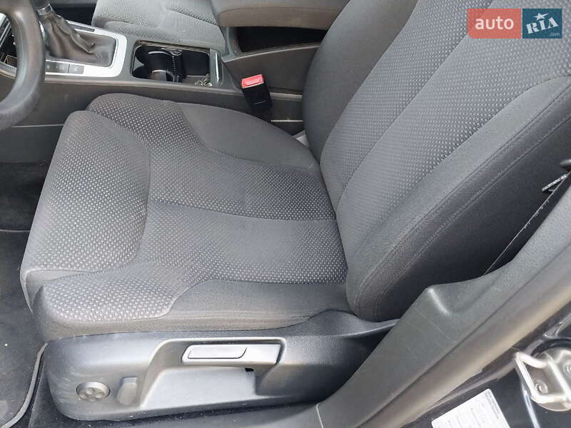 Универсал Volkswagen Passat 2009 в Киеве