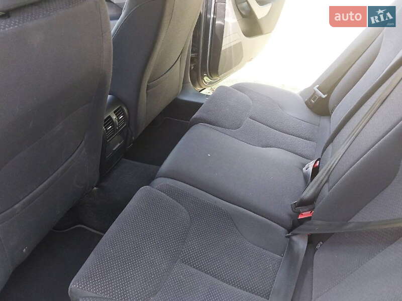 Универсал Volkswagen Passat 2009 в Киеве