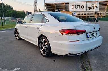 Седан Volkswagen Passat 2019 в Івано-Франківську