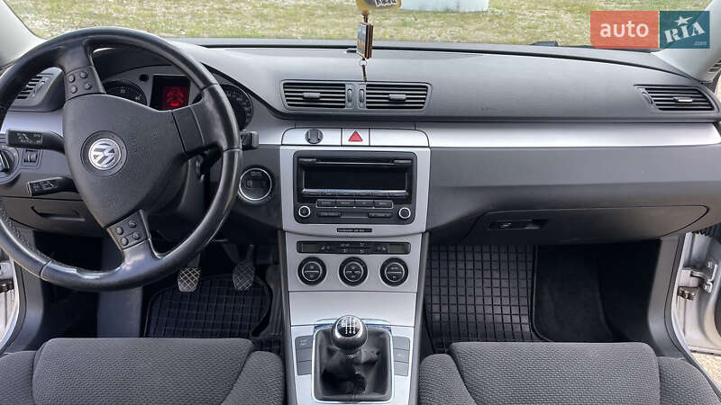 Универсал Volkswagen Passat 2008 в Долине