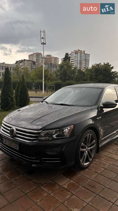 Седан Volkswagen Passat 2016 в 