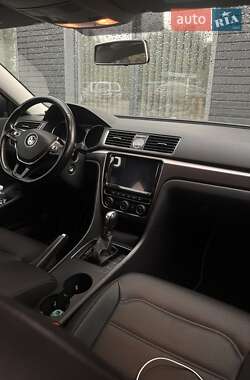 Седан Volkswagen Passat 2016 в 