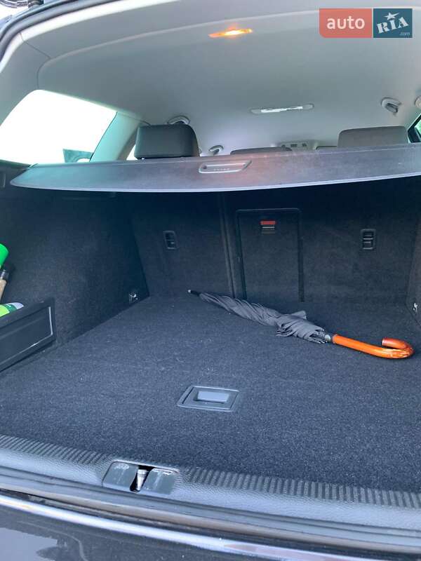 Универсал Volkswagen Passat 2011 в Ровно