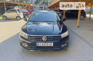 Седан Volkswagen Passat 2015 в Киеве