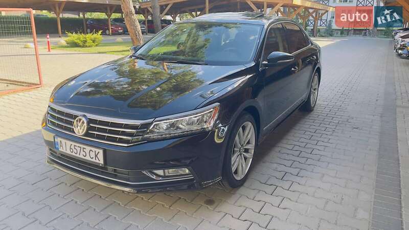 Седан Volkswagen Passat 2015 в Києві
