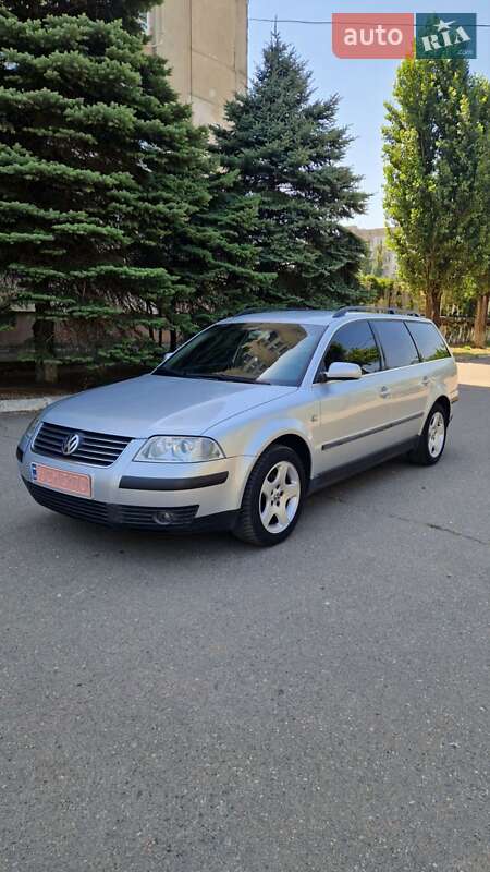 Універсал Volkswagen Passat 2002 в Миколаєві